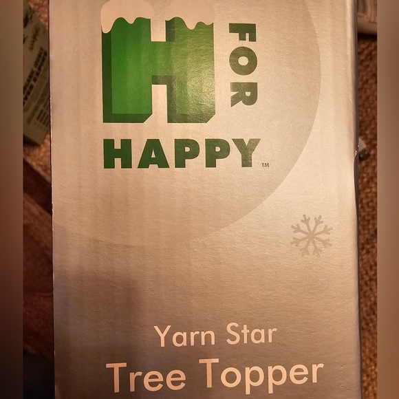 Limited Edition Yarn & Pom Pom Holiday Tree Topper Star by H FOR HAPPY - Picture 5 of 6